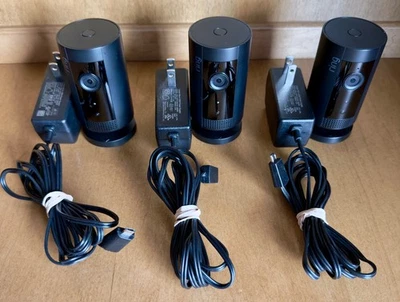 Cámara de Seguridad Ring Cámara Interior Plug-In HD Excelente Estado 3 Piezas Foto 1 de 4