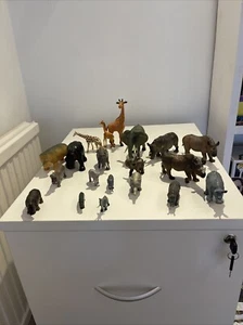 Lote de trabajo de colección de figuras de rinoceronte y jirafa elefante hipopótamo animales de plástico - Imagen 1 de 20