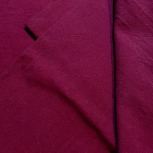 Tela de algodón con textura casera lisa de vino tinto ancho 44 ancho 1 yarda - Imagen 1 de 3