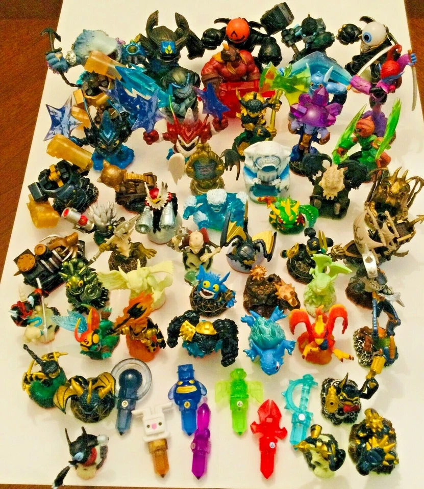 SKYLANDERS USED HUGE LOT Buy 3, Get 1 FREE - Free shipping over $10 🎁 🎁 - Image 1 of 1
