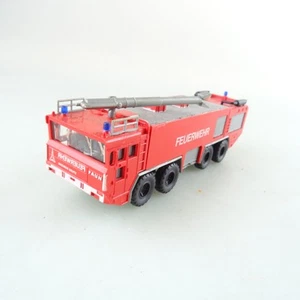 Preiser 1/87 2631 Magirus Deutz Flughafenfeuerwehr ohne OVP #479 - Bild 1 von 6