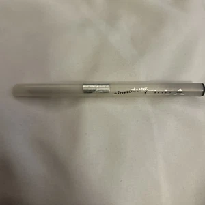 SIGNATURE CLUB A EASY TO USE EYELINER PENCIL New Take A Look Black - Picture 1 of 6