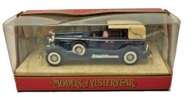 Neu OVP Matchbox Models of Yesteryear Y-34 1933 Cadillac 452 2.Wahl * - Bild 1 von 2