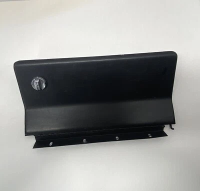 1978 International Harvester Scout II 4x4 перчаточный ящик с петлей, нападающим и дверной сто - Изображение 1 из 4