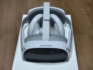 Pico 4 VR Headset Glasses White Lightweight Wireless Operation confirmed - Picture 1 of 7