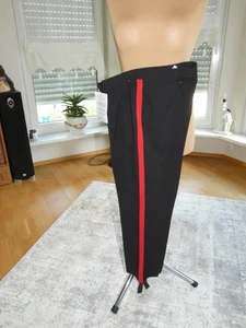 Damenmode**Hose/Steghose Größe 21**Schwarz mit rotem Galonstreifen**K Größe 21 - Bild 1 von 3