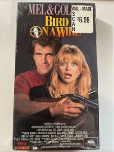 Bird on a Wire (VHS, 1990) - Foto 1 di 3