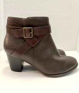 Vionic Trinity Chocolate Brown Leather Ankle Boots Buckle Bootie 11 - Picture 1 of 11