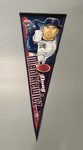 Minnesota Twins #16 Doug Mientkiewicz Pennant 005 Cover