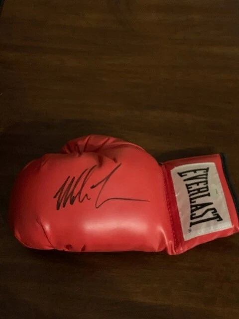 Mike Tyson  Autograph  Boxing Glove TriStar - Image 1 of 1