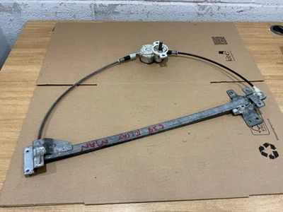Mercedes Vito W638 1996-2003 O/S FRONT MANUAL WINDOW REGULATOR Good Condition  - Image 1 of 4