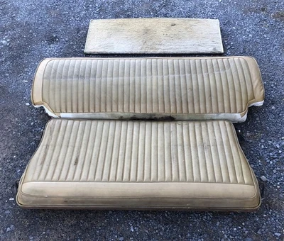 Assento traseiro dobrável Plymouth Gold Duster Dodge Dart Sport Mopar Chrysler vinil - Imagem 1 de 4