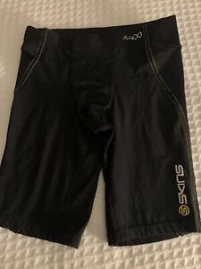SKINS boys Compression skins - Shorts A400 series SIZE S AS NEW