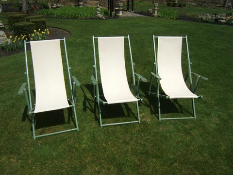 3 VINTAGE PAINTED MAHOGANY SEASIDE CANVAS LOUNGING CHAIRS Cover