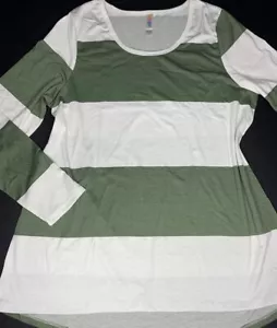MEDIUM LYNNAE LuLaRoe ~ SAGE GREEN & WHITE STRIPES ~ Long Sleeved Top Size 10-12 - Picture 1 of 2
