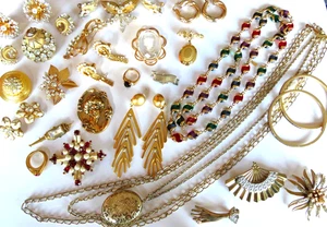 Lote de joyas de colección SWAROVSKI Coro medallón Repousse GOLDETTE lote de mano coleccionable - Imagen 1 de 14
