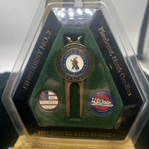 1999 US OPEN PINEHURST 2 North Carolina Souvenir DIVOT TOOL 3 GOLF BALL Inserts - Picture 1 of 7