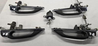 1984 Mercedes Benz 300TD W123 Wagon Matched Set Outer Door Hatch Handles W/Key52 - Image 1 of 4