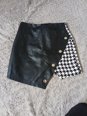 River Island Skirt Size 8 Black White Faux Leather Dogtooth Mini Small Festival  - Image 1 of 3