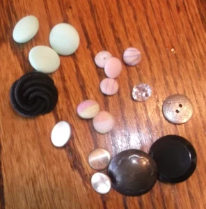 Lot of 17 Unique Vintage Buttons Cloth covered - Picture 1 of 3