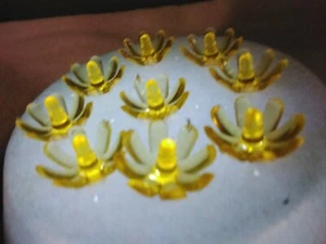 50 luces de flor dorada para árboles de Navidad de cerámica-3/16" tallo - Imagen 1 de 5