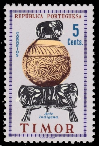 TIMOR 301 (Mi324) - Native Art "Carved Elephant Jar" (pb63061) Cover