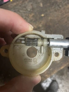 Bomba de aceite para motosierra Husqvarna 137E - Imagen 1 de 3