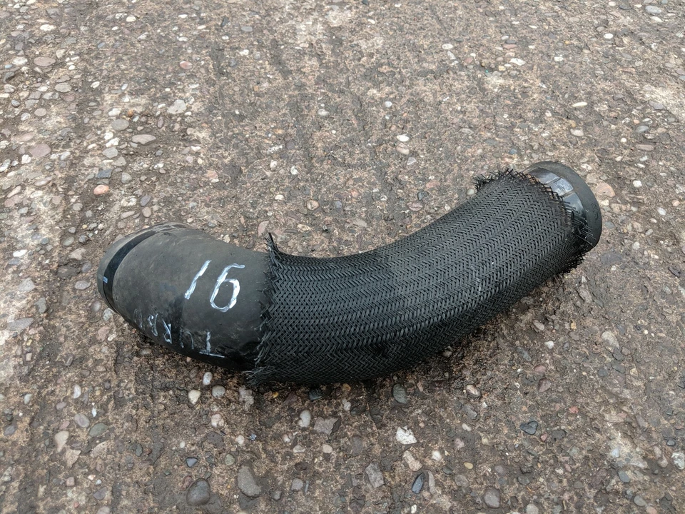 TUBO DE ADMISIÓN DE AIRE TURBO MITSUBISHI OUTLANDER 2.0 D 2006 Foto 1 de 1