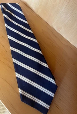 Corbata vintage Brooks Brothers azul marino, blanco y topo a rayas 100 % seda Foto 1 de 4