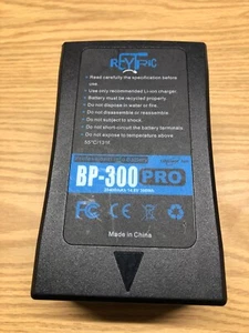 REYTRIC Upgrade 300Wh(20400mAh) V Mount/V-Lock Battery with Upgrade 5A Output - Picture 1 of 4