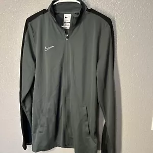 NUEVO CON ETIQUETAS Nike Dri-Fit Academy Chaqueta de Pista Para Hombre Talla M Calce Ajustado DV9753 Verde - Imagen 1 de 11