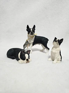 Vintage schwarz weiß Boston Terrier Hund Figur Sandicast Canine Kingdom Set 3 - Bild 1 von 22