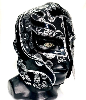 Máscara de Lucha Mysterio Skulls Phantom Grado Semiprofesional Colores Negro y Plata Foto 1 de 4