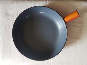 Vintage BELGIUM 9" Skillet Enamel Flame Saute Frying Pan Le Cruset wood handle - Picture 1 of 4