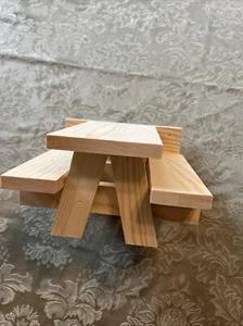Alimentatore da tavolo da picnic scoiattolo da appendere ad un albero nel tuo giardino casa-X SH3420 - Foto 1 di 12