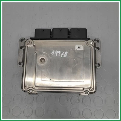 Centralina Motore Iniezione ECU Bosch 0281017600 Peugeot 207 1944J7 2009 2012   - Immagine 1 di 4