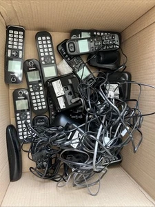 BOITE DE TÉLÉPHONES DOMESTIQUES / PIÈCES DE BASES DE TÉLÉPHONES DOMESTIQUES ETC BT PANASONIC NON TESTÉE - Photo 1/10