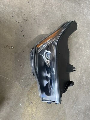 Faro derecho del pasajero GMC Acadia 2017-2019 84736976 Foto 1 de 4
