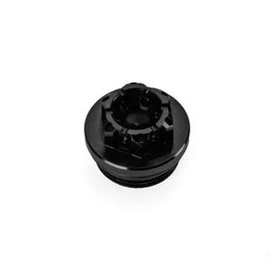 Black CNC Race Billet Oil Filler Cap For Aprilia TUONO RSV4 Dorsoduro RST SL ETV - Picture 1 of 8