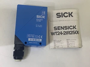 SICK / Interruttore fotoelettrico / WT24-2B220 / 1017882 - Foto 1 di 6