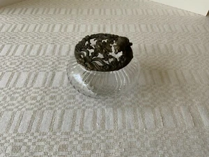 Tazón de vidrio transparente vintage Rawcliffe tarro plato de baratija con tapa de peltre para gato/gatito - Imagen 1 de 8