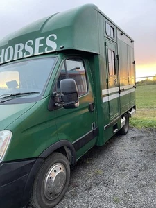 Iveco Daily 3.5Tonne Horsebox - Picture 1 of 8