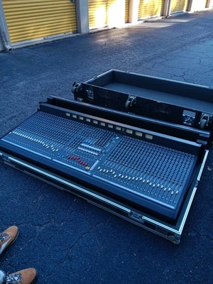 Consola de mezclas analógica SOUNDCRAFT K2-32 Foto 1 de 4