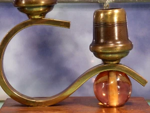 2 Kerzen leuchter Art Déco/Bauhaus Holz Messing Glas selten ANTIK Höhe 16 cm - Bild 1 von 4