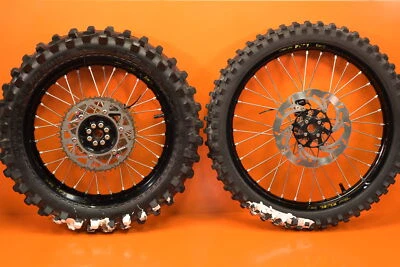 00-01 KTM 125 200 250 300 380 EXCEL 18" RUEDA DELANTERA TRASERA RUEDA BUJE JUEGO RUEDAS Foto 1 de 4