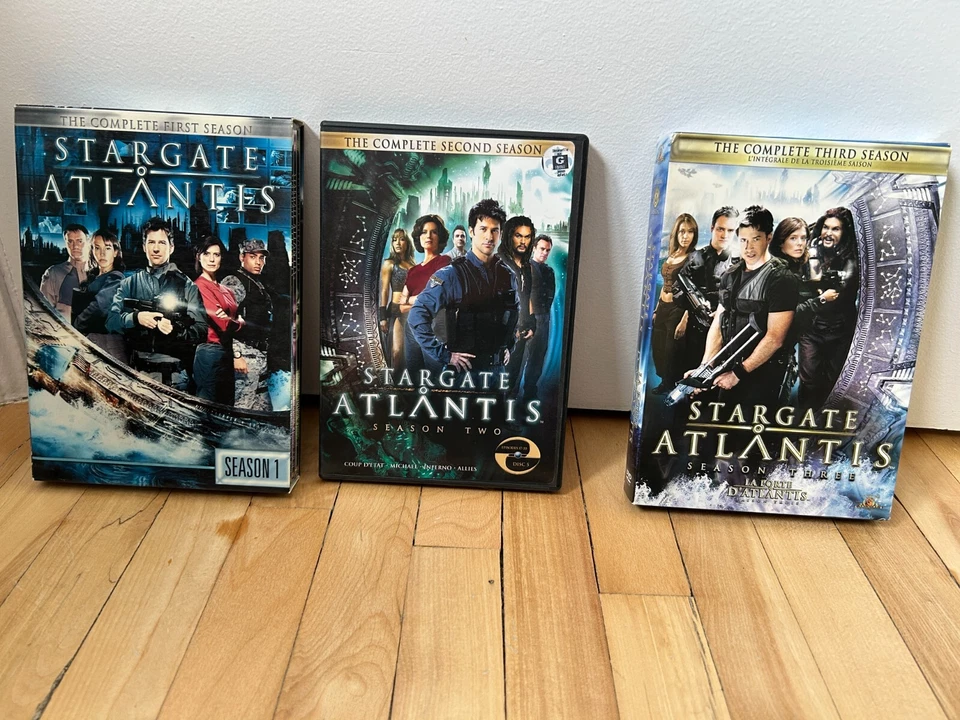 dvds  STARGATE ATLANTIS SEASON 1-2-3 - Image 1 of 1
