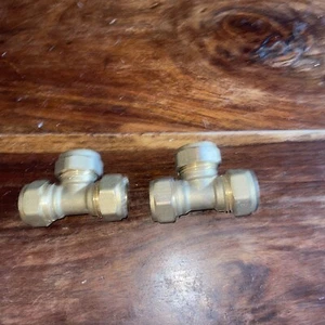 2 X 15 mm Compression Equal Tee's Brass  - Picture 1 of 4
