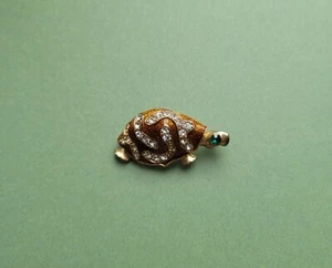 An adorable vintage animal tortoise brooch pre-owned - Picture 1 of 2
