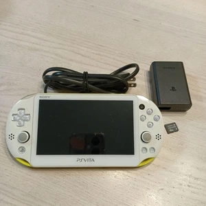 PS Vita PCH-2000 Lime Green/White 16GB - Picture 1 of 5