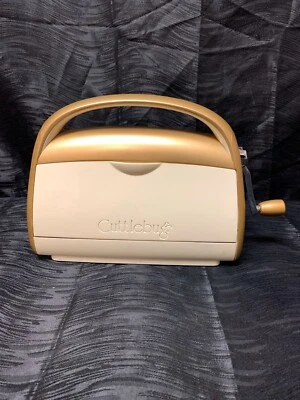 Anna Griffin Gold Cuttlebug Cricut Die Cutting Embossing Machine Only - Image 1 of 4